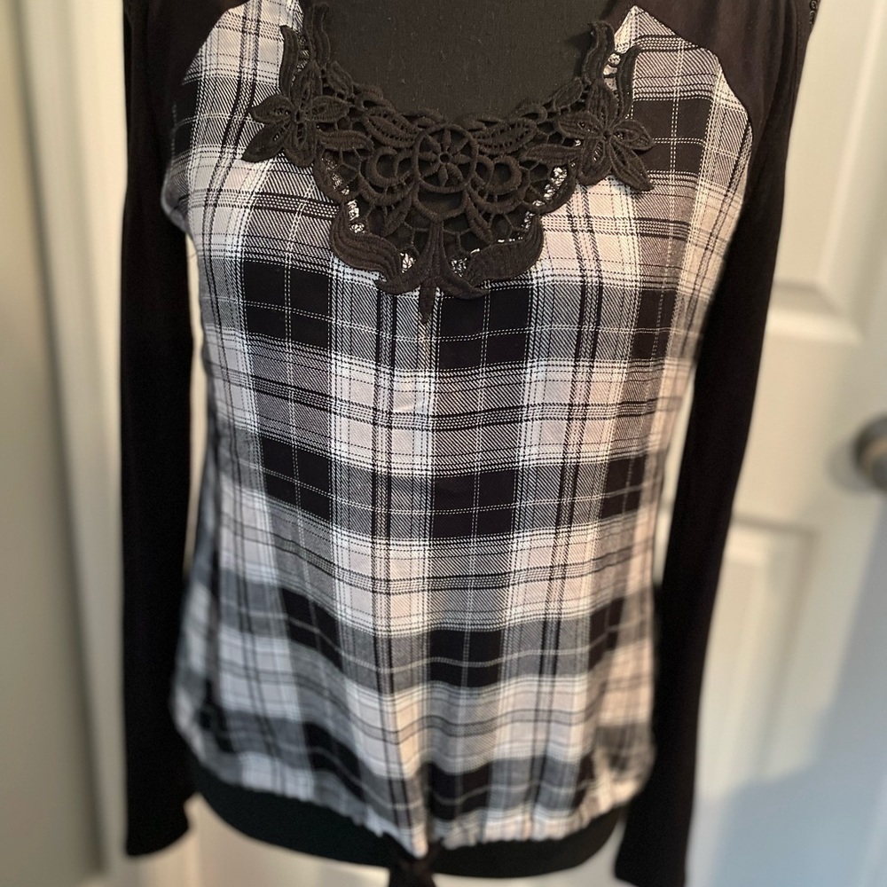 NWOT Venus top